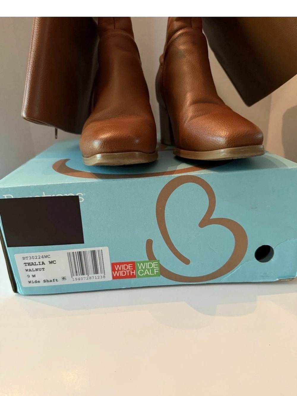 BareTraps Walnut Brown Wide Calf  Heeled Boots Women’s 9 WIDE NEW